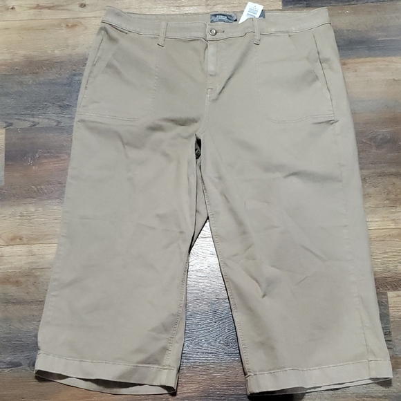 Torrid Tan Wide Leg Capris Casual Cotton Blend New With Tags - Picture 1 of 8